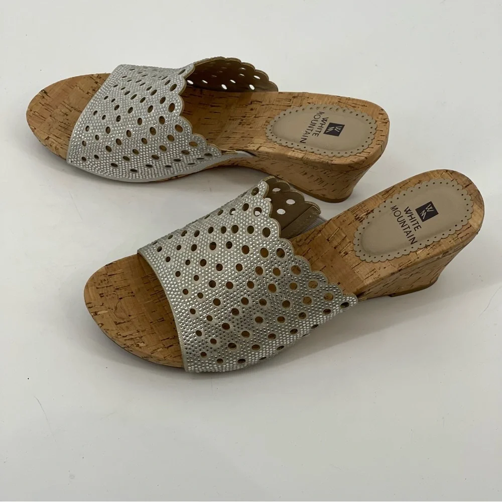 WHITE MOUNTAIN OPEN BACK WOMENS WEDGE. SILVER STRAP. SIZE 8.5M